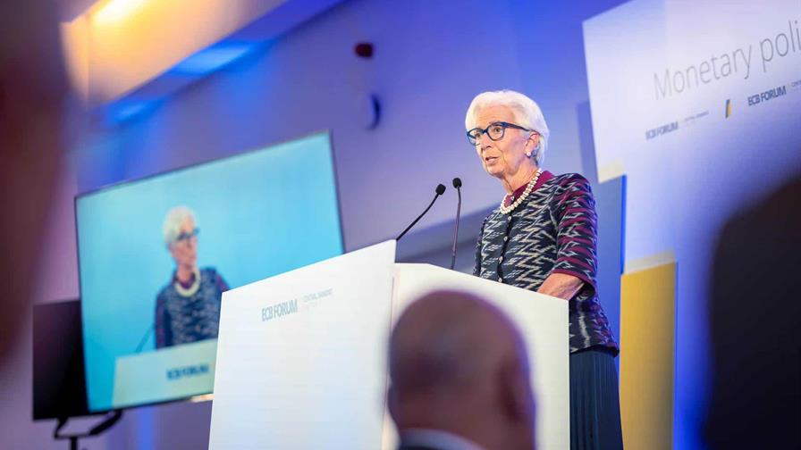 Lagarde quiere que el euro sea una moneda mundial para sacar las ventajas del dólar